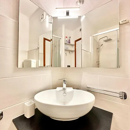 Apartment Hostdomus - La Tana Della Marmotta